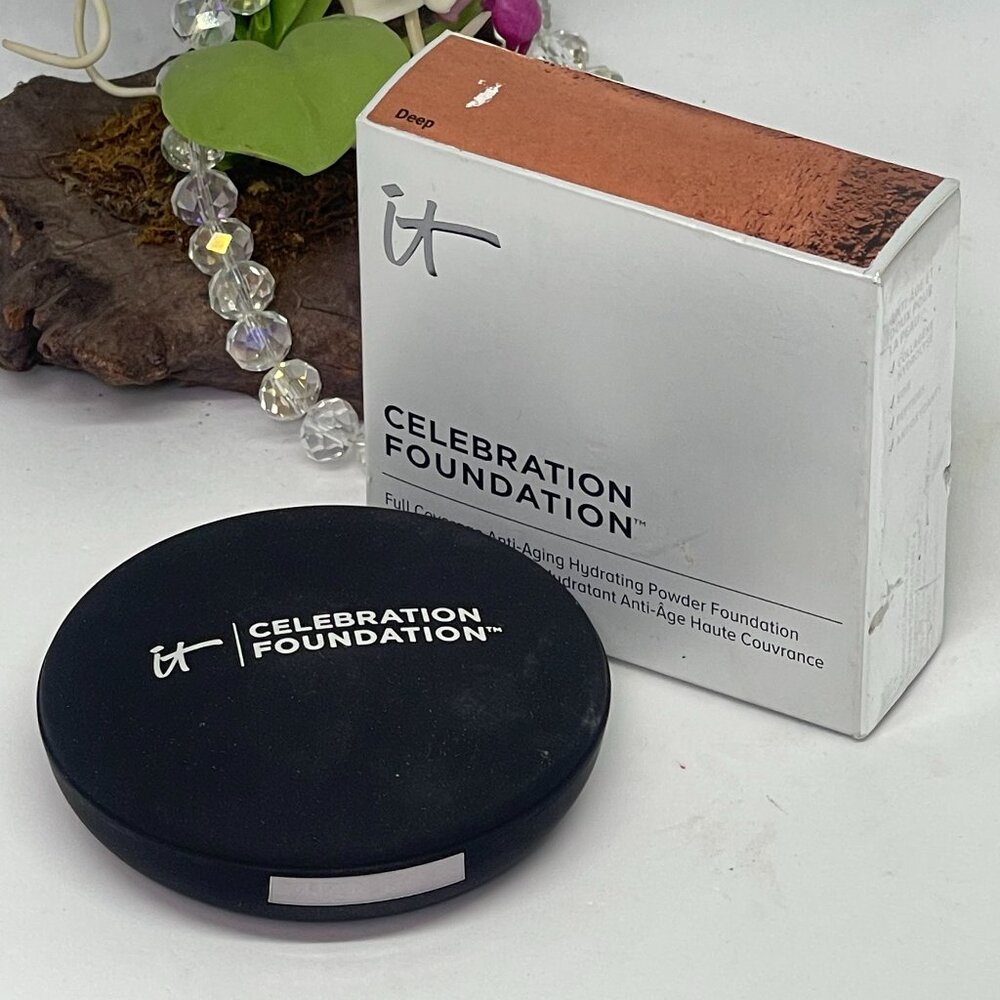 IT Cosmetics Celebration Foundation Full Coverage Powder - Deep - .30 oz - Boxed - Picture 3 of 4